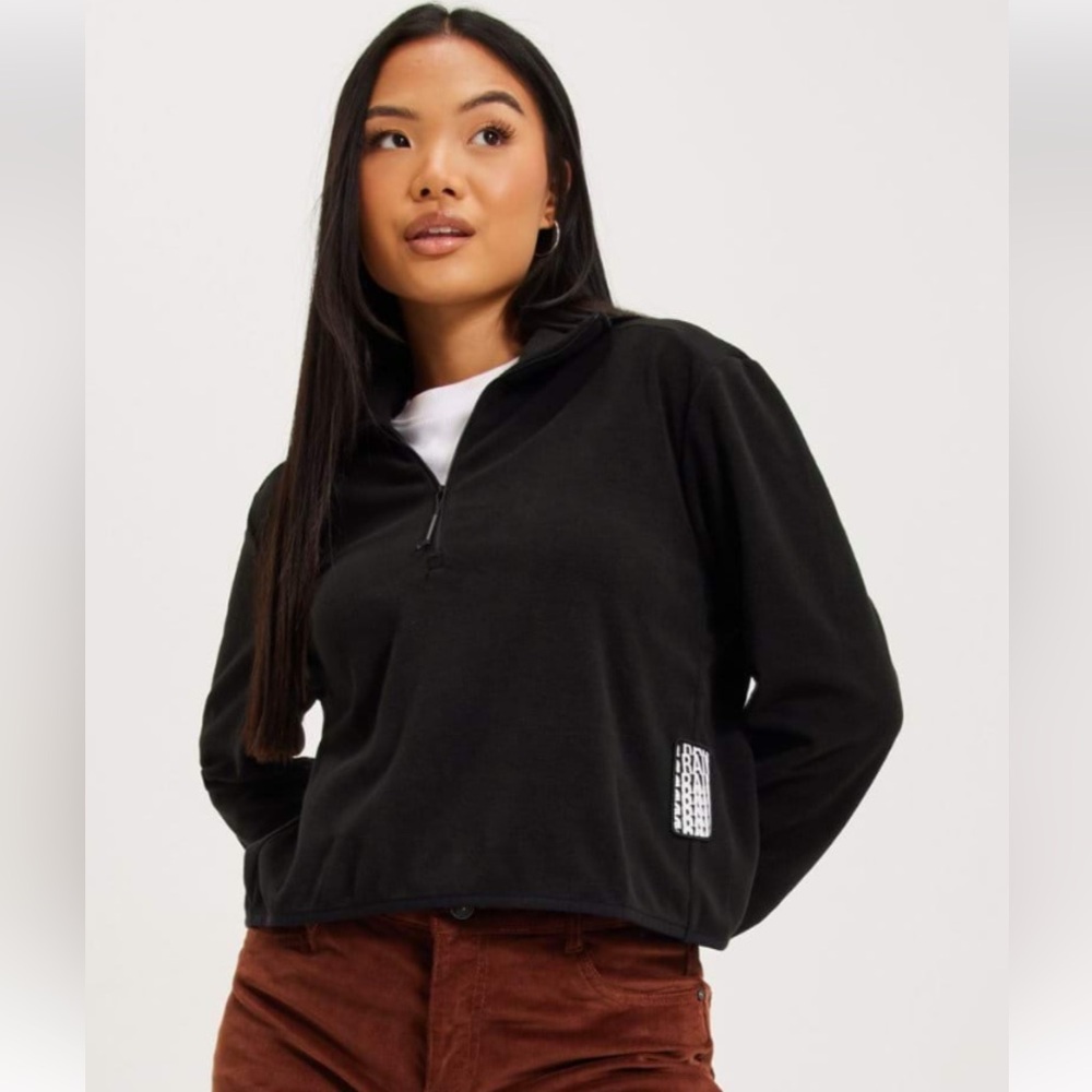 NWT Rains Women's Black Long Sleeve Half Zip Fleece Sweater Size Small